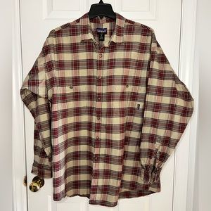 Patagonia Long Sleeve Men’s Button Up XXL